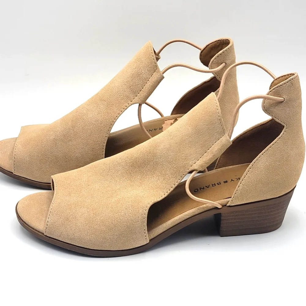 NWOT Lucky Brand Girl’s Berrete‎ SIZE 4M. #1433